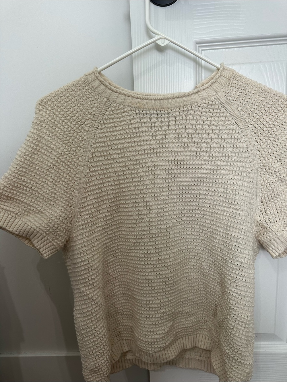 Tahari Cream Textured Short-Sleeve Knit Top